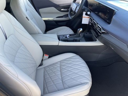 New 2026 Nissan Sentra SL w/ Floor Mat Package FWD image 12