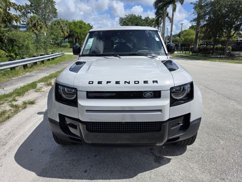 Used 2026 Land Rover Defender 110 S AWD/4WD image 8