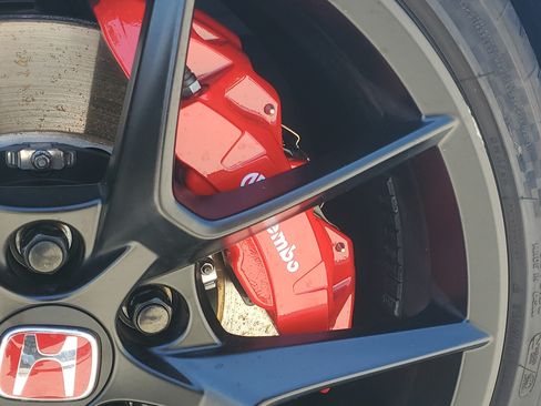 Used 2023 Honda Civic Type R image 9