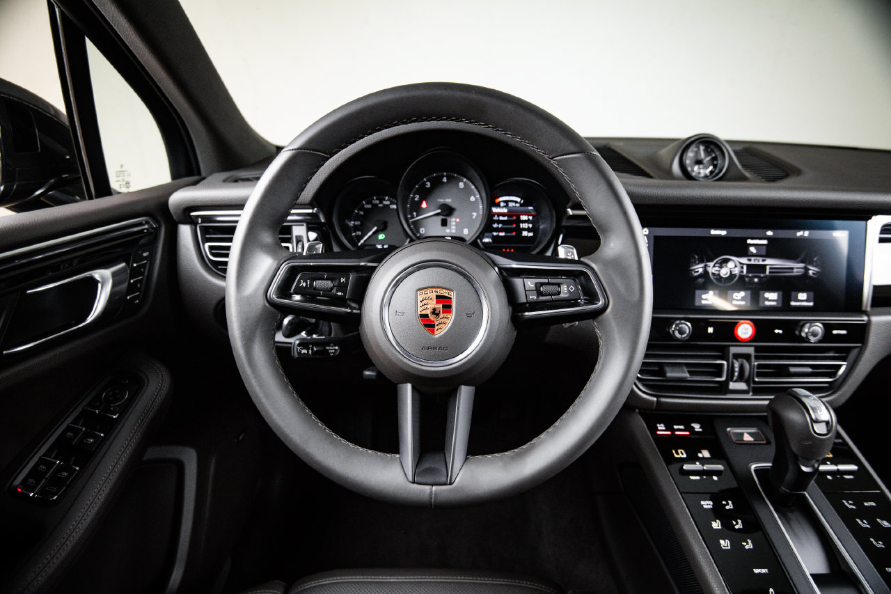 Certified 2026 Porsche Macan S AWD/4WD image 26