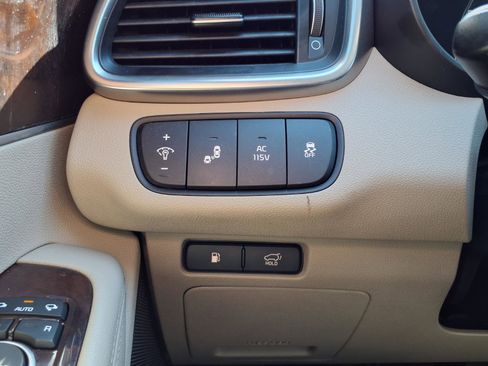 Used 2016 Kia Sorento EX w/ EX Touring Package image 10