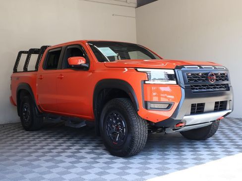 Used 2025 Nissan Frontier PRO-4X w/ Pro Premium Package AWD/4WD image 6