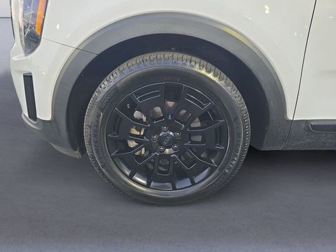 Used 2021 Kia Telluride SX w/ SX Prestige Package image 9