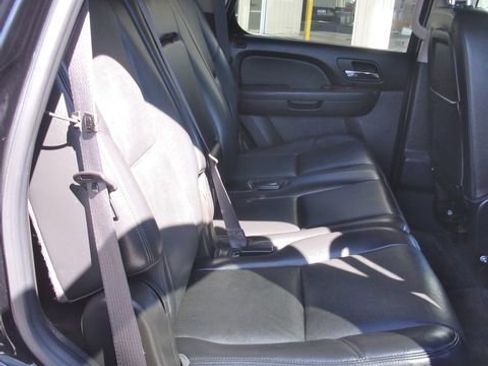 Used 2013 Chevrolet Tahoe LTZ image 34