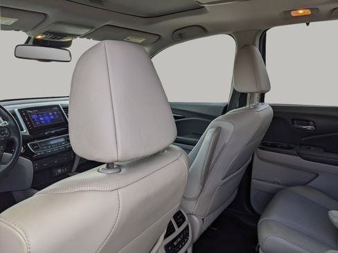Used 2017 Honda Pilot Elite image 17