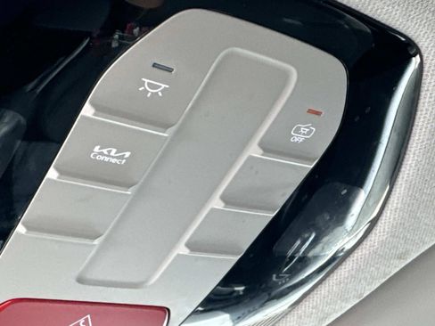 Used 2025 Kia K4 FWD image 18