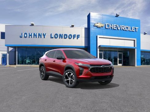 New 2026 Chevrolet Trax RS w/ Sunroof Package FWD image 1