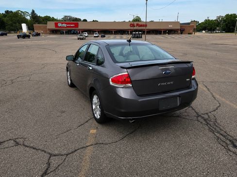 Used 2010 Ford Focus SEL FWD image 6
