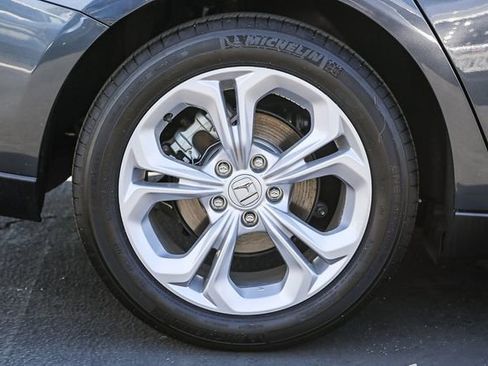 Certified 2025 Honda Accord LX image 12