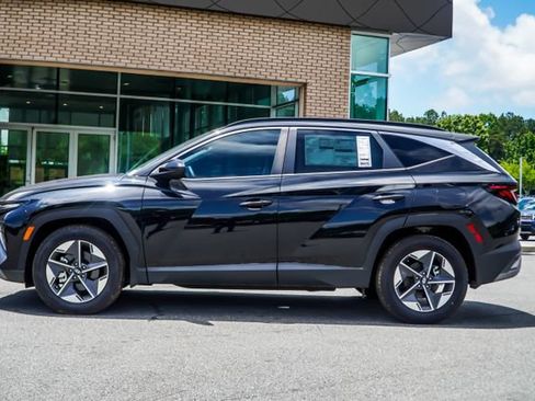 Certified 2025 Hyundai Tucson SEL FWD image 8