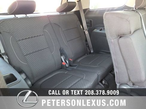 Used 2017 GMC Acadia SLE FWD image 20