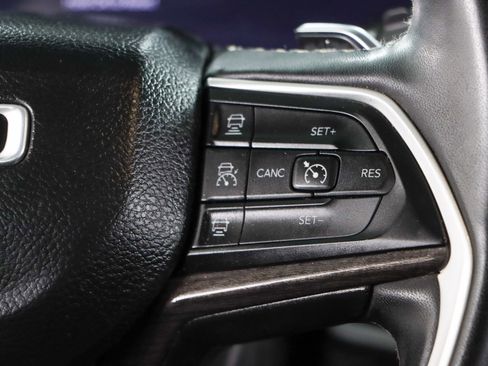 Used 2023 Jeep Grand Cherokee Limited AWD/4WD image 14