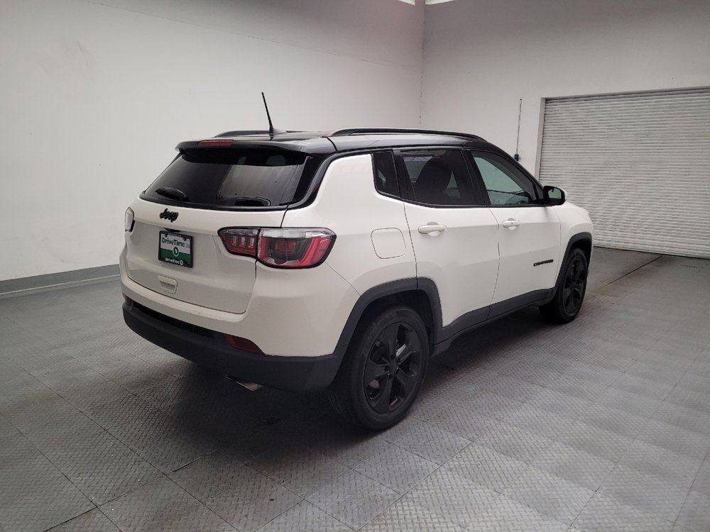 Used 2020 Jeep Compass Latitude FWD image 9