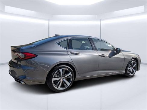 Used 2025 Acura TLX w/ Technology Package image 3