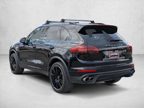 Used 2016 Porsche Cayenne S image 7