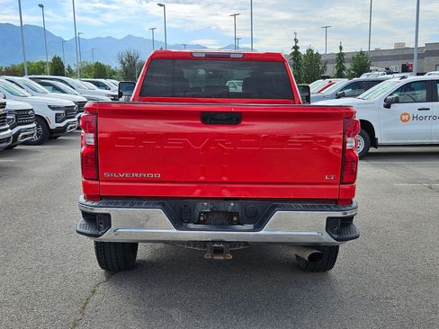 Used 2020 Chevrolet Silverado 2500 LT w/ Fleet Comfort Package AWD/4WD image 4