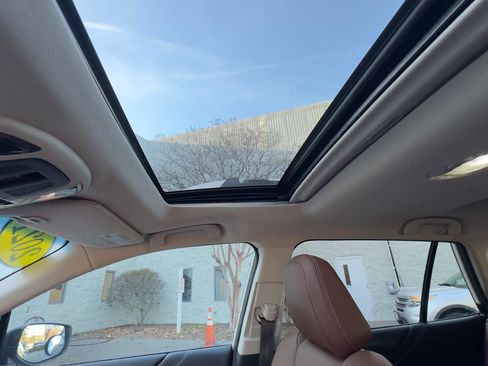 Used 2021 Subaru Outback Touring XT image 29