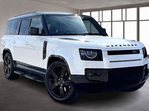 New 2026 Land Rover Defender 130 X-Dynamic SE AWD/4WD image 2