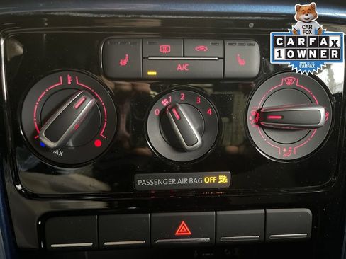 Used 2017 Volkswagen Beetle 1.8T SE image 23