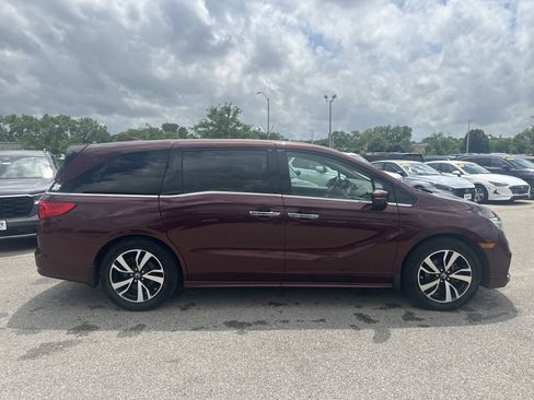 Used 2019 Honda Odyssey Elite image 3