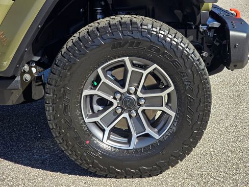 New 2026 Jeep Gladiator Mojave AWD/4WD image 15