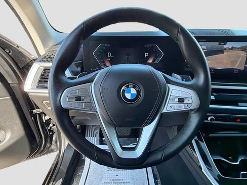 Used 2023 BMW X7 xDrive40i image 40