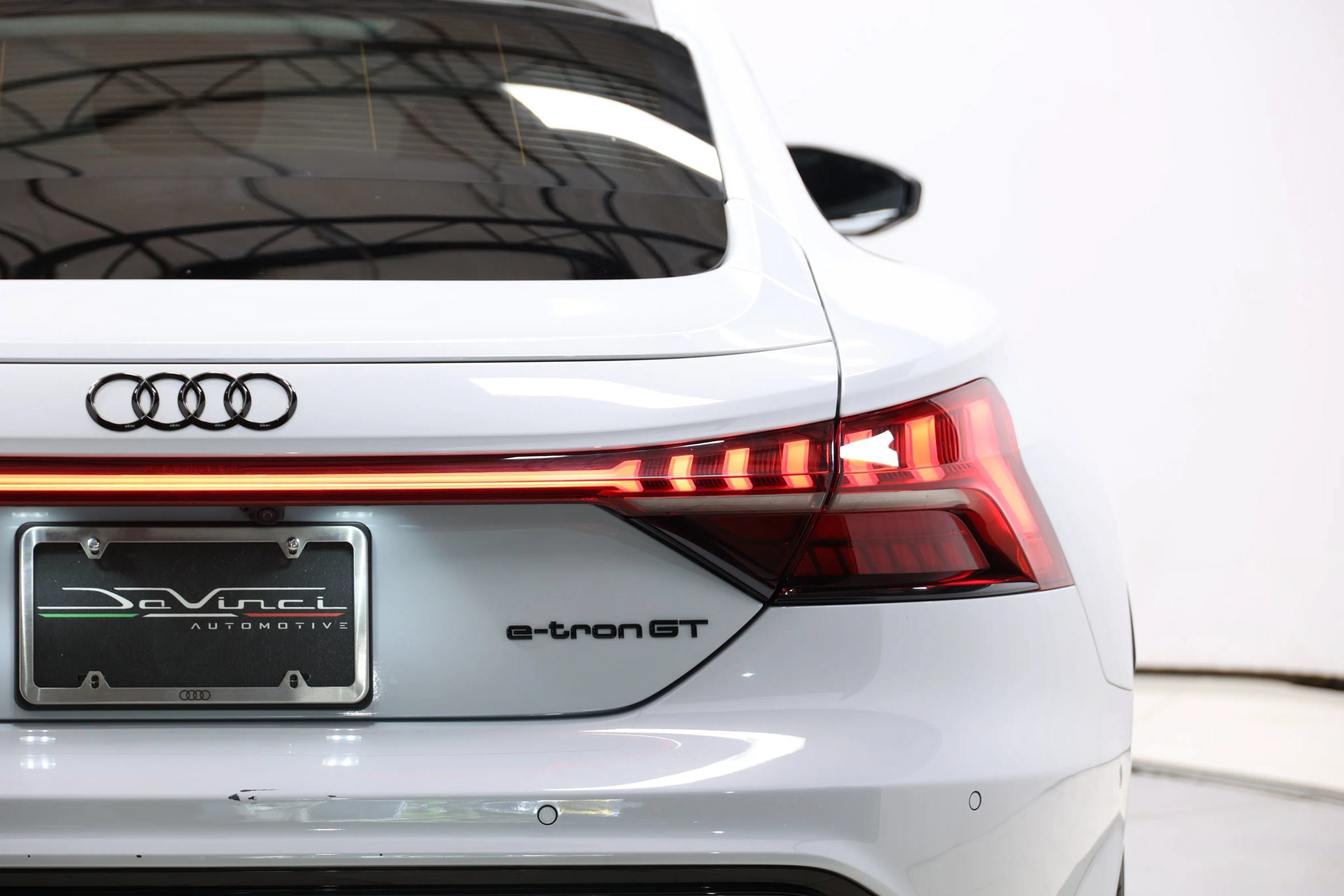 Used 2023 Audi RS e-tron GT w/ Carbon Performance Package AWD/4WD image 64