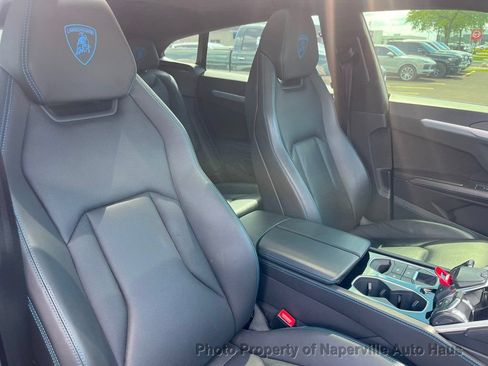 Used 2019 Lamborghini Urus AWD/4WD image 39