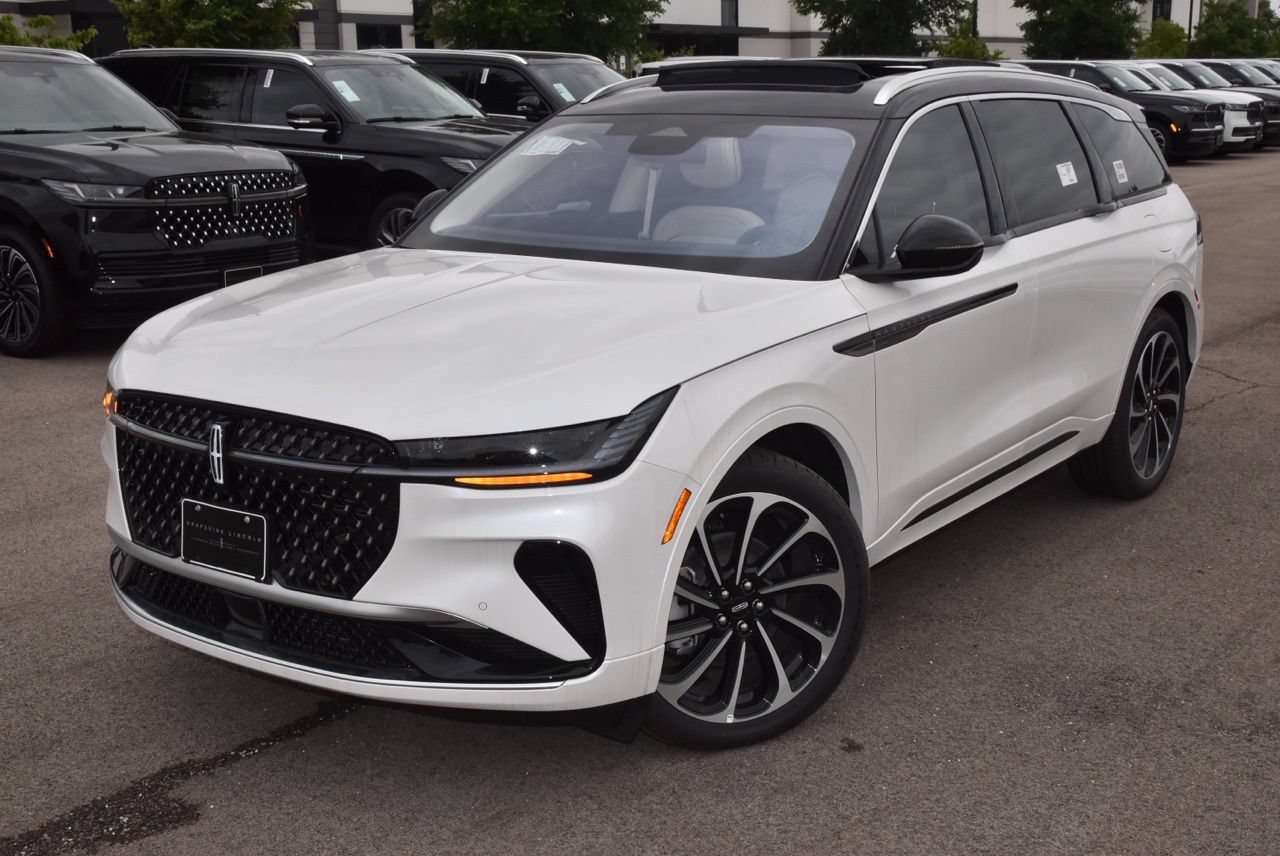 New 2026 Lincoln Nautilus Black Label AWD/4WD image 12