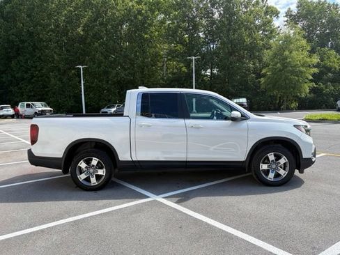 Certified 2024 Honda Ridgeline RTL image 8
