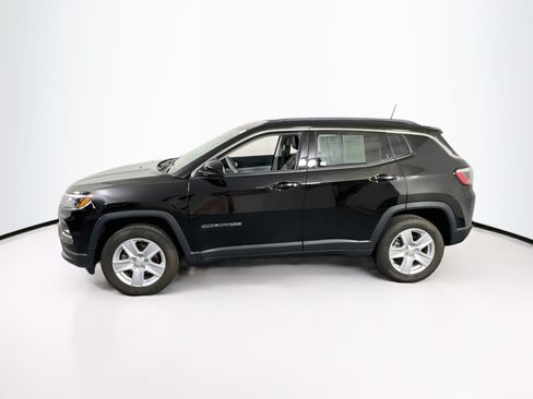 Used 2022 Jeep Compass Latitude AWD/4WD image 8