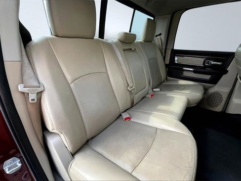 Used 2016 RAM 3500 Laramie image 28