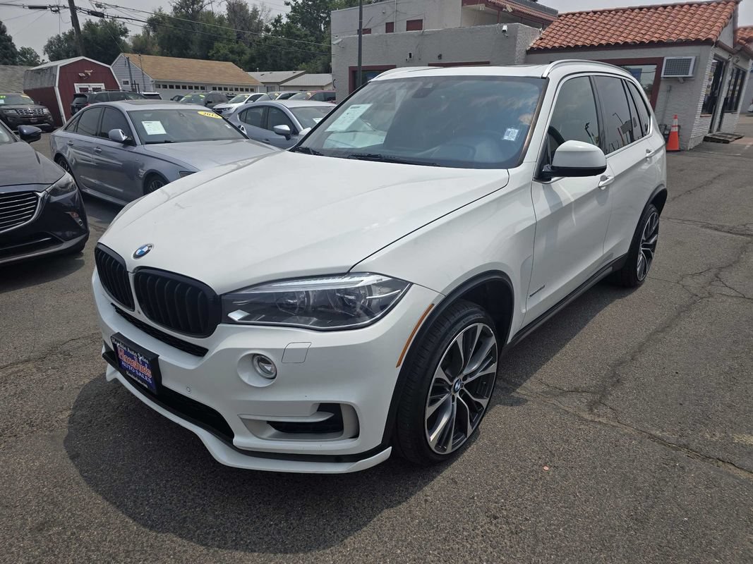 Used 2017 BMW X5 xDrive35i w/ Premium Package AWD/4WD image 2