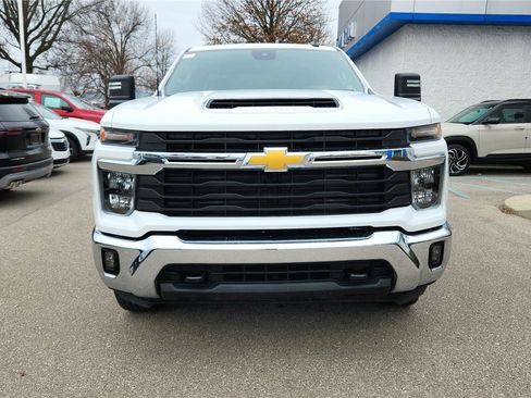 Used 2025 Chevrolet Silverado 2500 LT w/ Convenience Package image 15