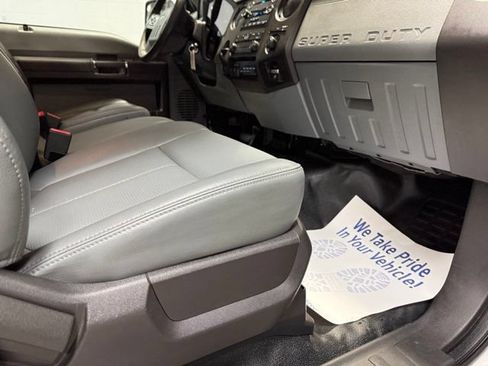 Used 2015 Ford F550 4x4 Regular Cab Super Duty image 18