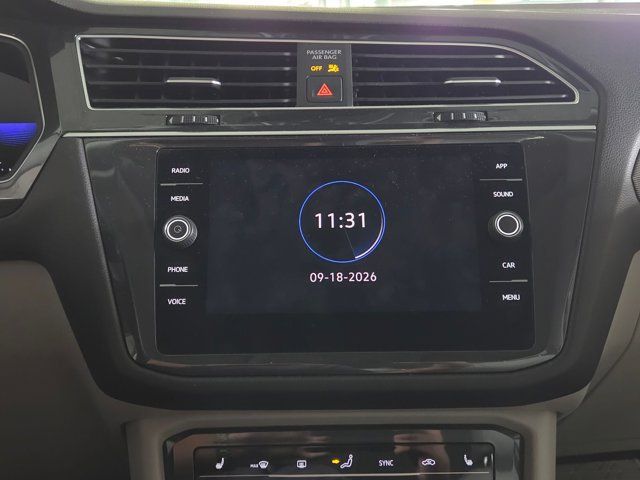 Used 2023 Volkswagen Tiguan SE FWD image 12