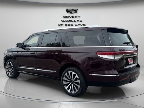 Used 2024 Lincoln Navigator L Reserve image 6
