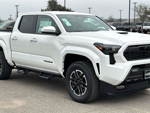 New 2026 Toyota Tacoma TRD Sport image 3