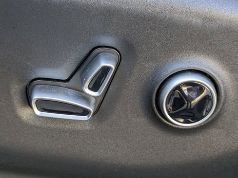 Used 2024 Chrysler Pacifica Pinnacle w/ Trailer Tow Group image 29