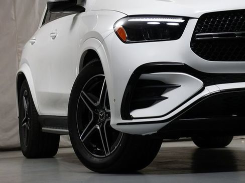 Certified 2026 Mercedes-Benz GLE 450 4MATIC image 4