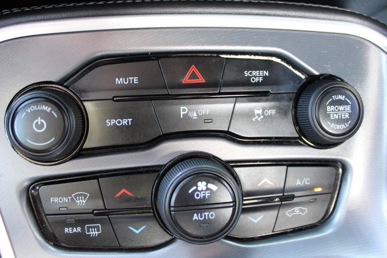 Used 2019 Dodge Challenger R/T w/ Blacktop Package RWD image 28