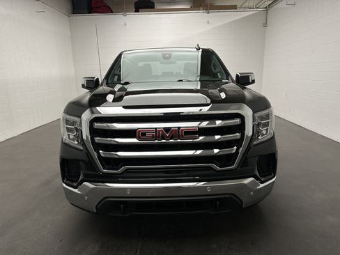 Used 2019 GMC Sierra 1500 SLE w/ SLE Convenience Package AWD/4WD image 3