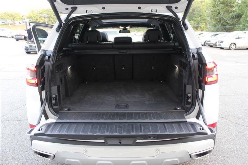 Used 2023 BMW X5 xDrive40i w/ Premium Package AWD/4WD image 31