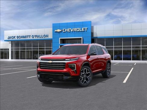 New 2026 Chevrolet Traverse High Country w/ LPO, Floor Liner Package FWD image 8