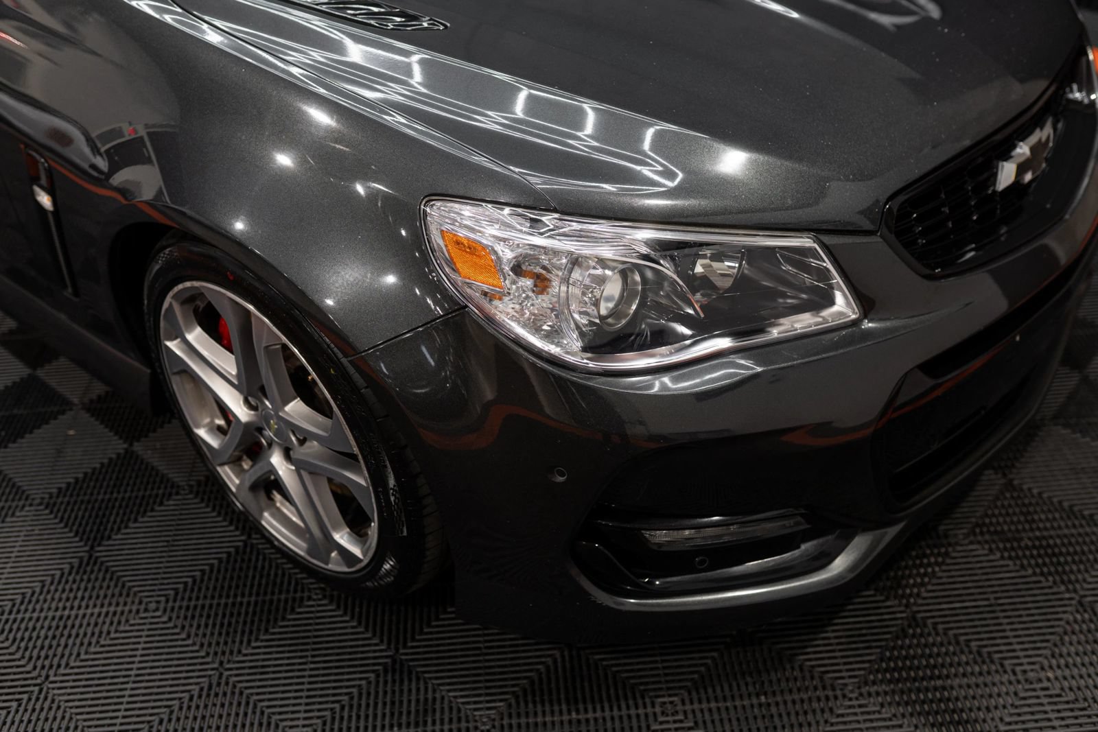 Used 2017 Chevrolet SS RWD image 4