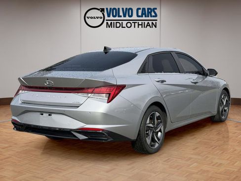 Used 2023 Hyundai Elantra Limited FWD image 20