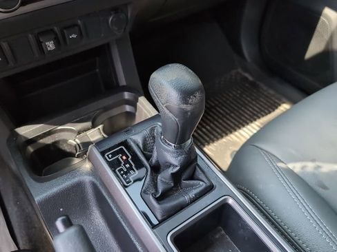 Used 2021 Toyota Tacoma SR5 image 20