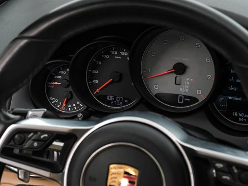 Used 2017 Porsche Cayenne S w/ Premium Plus Package image 19