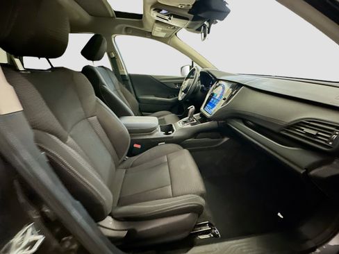 Used 2025 Subaru Outback Premium AWD/4WD image 33