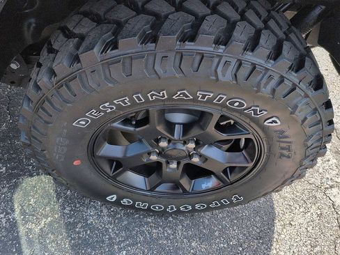 Used 2021 Jeep Wrangler Sport AWD/4WD image 10